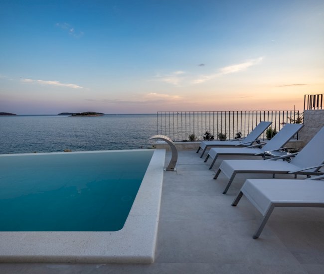 villa-esperia-beachfront-rogznica-luxury-croatia-retreats (55)