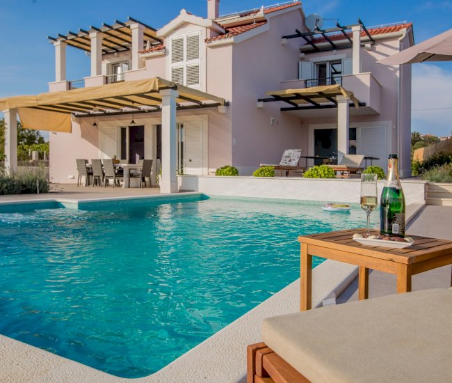 Villa Giove For Rent On The Island Of Šolta- Luxury Croatia Retreats (18)