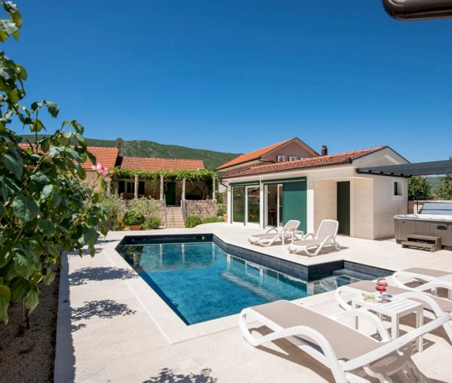 Villa for rent- Luxury Croatia Retreats (1)