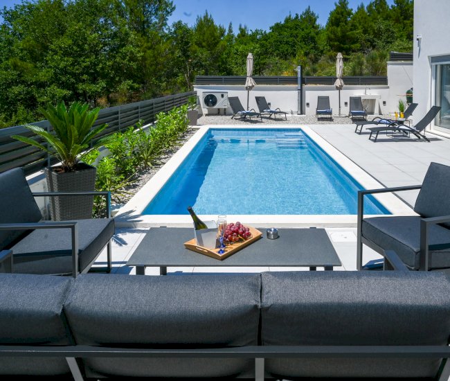 Villa Francesca for rent- luxury croatia retreats (1)